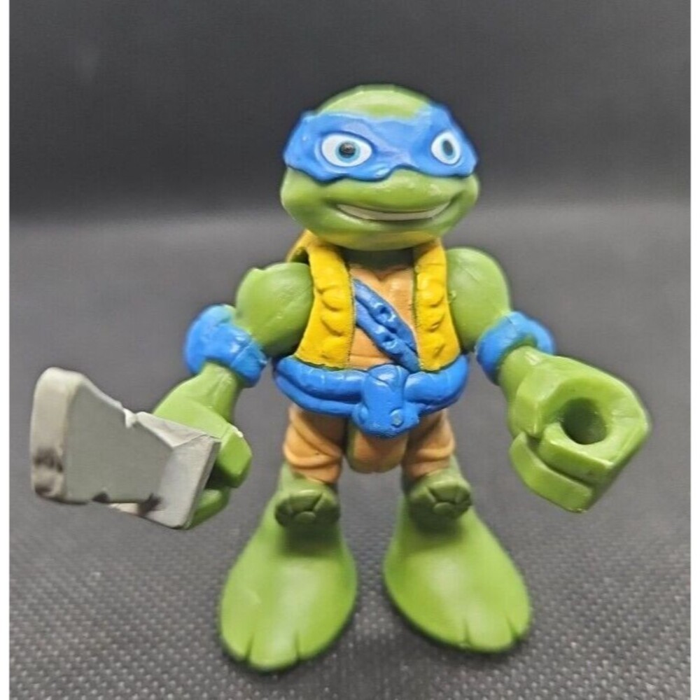 Leonardo Ninja Turtles Half Shell Heroes Blast Past Action Figure Leo
